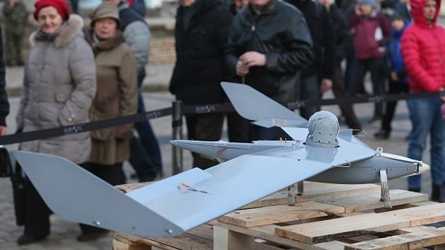 До полуночи в зоне АТО зафиксировали 12 полетов беспилотников До полуночи в зоне АТО зафиксировали 12 полетов беспилотников