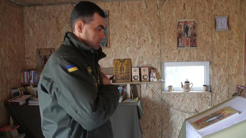 На фронті також святкують Великдень На фронті також святкують Великдень