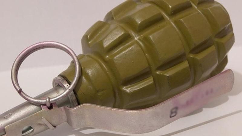 В Дружковке граната взорвалась возле кафе: пострадали 6 человек В Дружковке граната взорвалась возле кафе: пострадали 6 человек