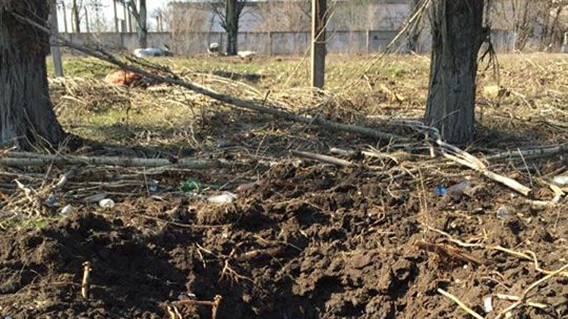 Терористи обстрілюють Піски: підбитий ворожий танк