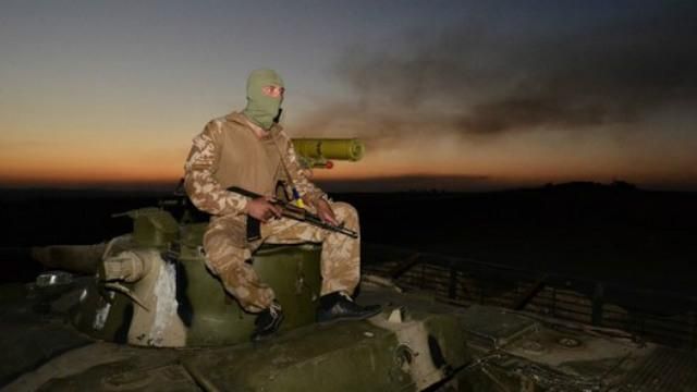 Обстріли Широкиного слабшають, військовим дозволили відстрілюватися мінометами Обстріли Широкиного слабшають, військовим дозволили відстрілюватися мінометами