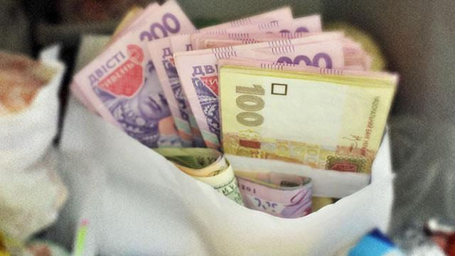 Курс валют от НБУ на 14 апреля: гривна укрепляет позиции