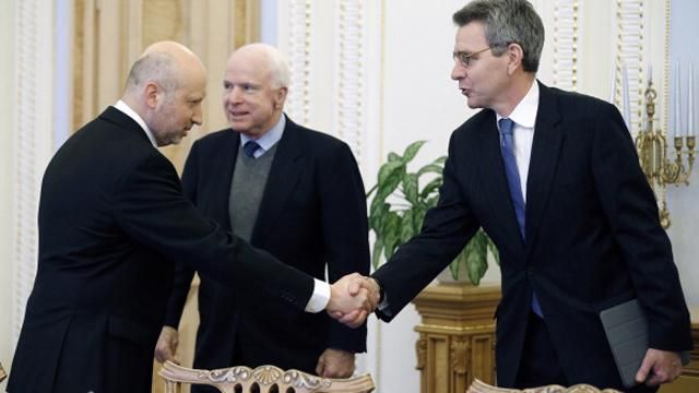 Россия создала учебные центры для артиллеристов боевиков, — Пайетт Россия создала учебные центры для артиллеристов боевиков, — Пайетт