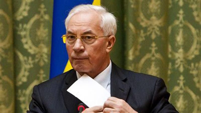 Азаров з Москви спонсорує постановочні акції протесту Азаров з Москви спонсорує постановочні акції протесту