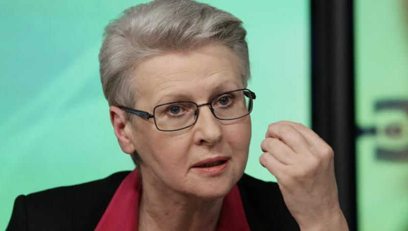 Захід хотів дати Україні надію так, щоб не дратувати Путіна, — російський політолог Захід хотів дати Україні надію так, щоб не дратувати Путіна, — російський політолог