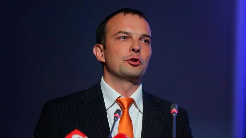 Людей Януковича нужно отстранить от Конституционного суда, — Соболев Людей Януковича нужно отстранить от Конституционного суда, — Соболев