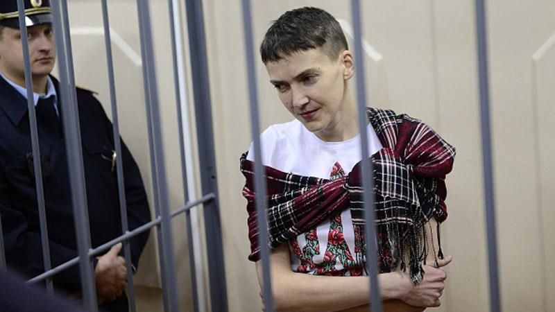 Савченко доставили до суду і "помістили в клітку", — адвокат