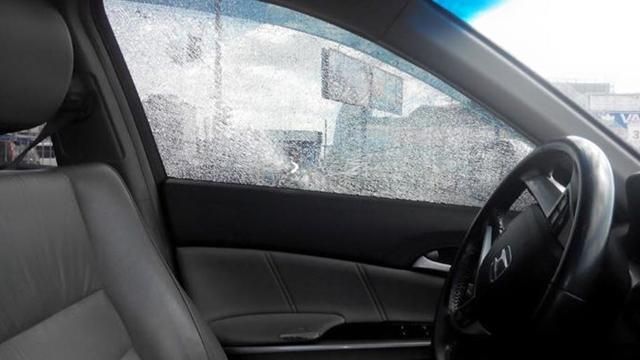 В Киеве обстреляли машину заместителя командира батальона "Киев-1" В Киеве обстреляли машину заместителя командира батальона "Киев-1"