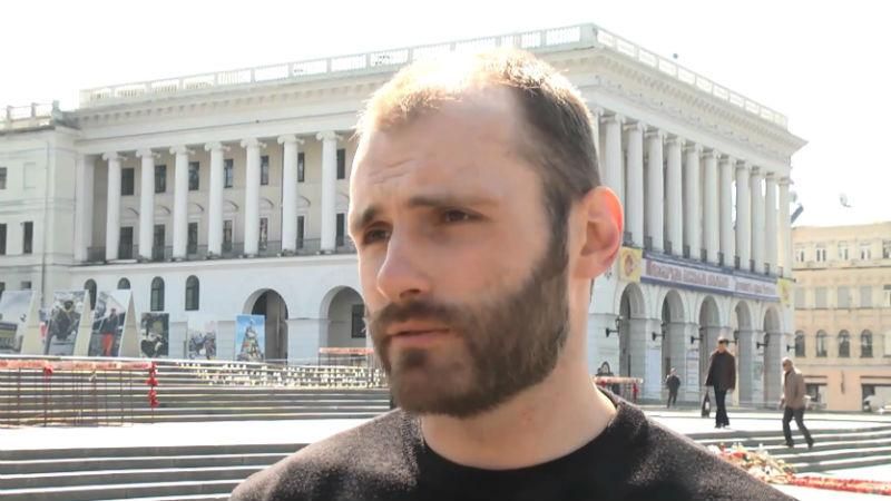 "Правий сектор" запишуть до армії на "особливих умовах" "Правий сектор" запишуть до армії на "особливих умовах"