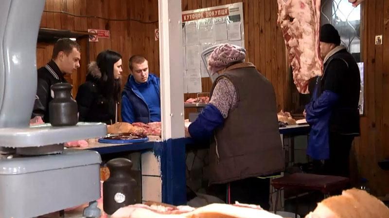 Прожиточный минимум украинцев пересек черту бедности Прожиточный минимум украинцев пересек черту бедности