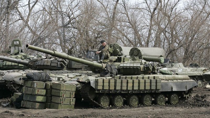 Очередная колонна российской военной техники зашла в Луганск, —  Снегирев