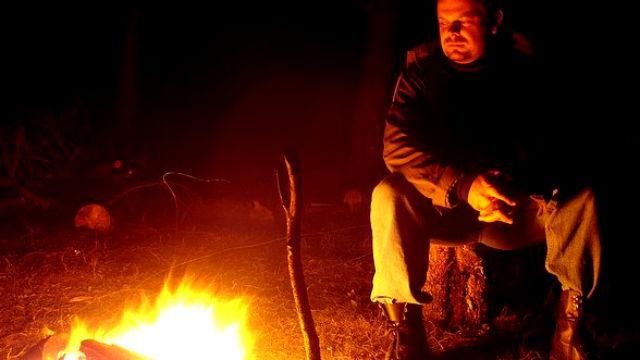 Розумом Росію не зрозуміти: в час масштабних пожеж на Забайкаллі чоловік запалив багаття Розумом Росію не зрозуміти: в час масштабних пожеж на Забайкаллі чоловік запалив багаття