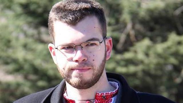 В Крыму избили украинского активиста В Крыму избили украинского активиста