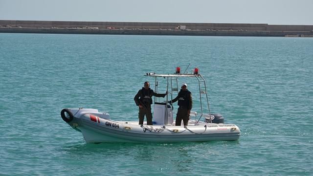 На судні, яке перекинулось у Середземному морі, перебувала майже тисяча осіб На судні, яке перекинулось у Середземному морі, перебувала майже тисяча осіб