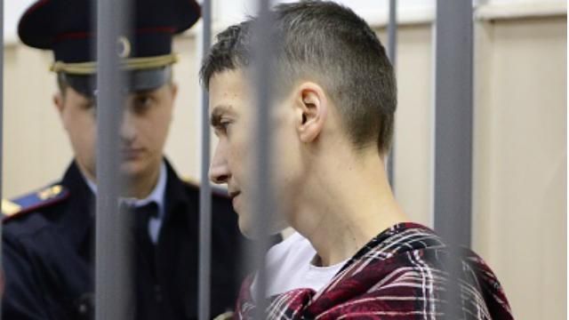 Савченко в СІЗО багато читає та малює, — члени Ради з прав людини Росії Савченко в СІЗО багато читає та малює, — члени Ради з прав людини Росії