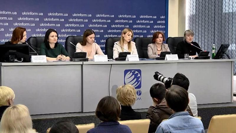 Волонтеры требуют изменений к законодательству относительно бойцов Волонтеры требуют изменений к законодательству относительно бойцов