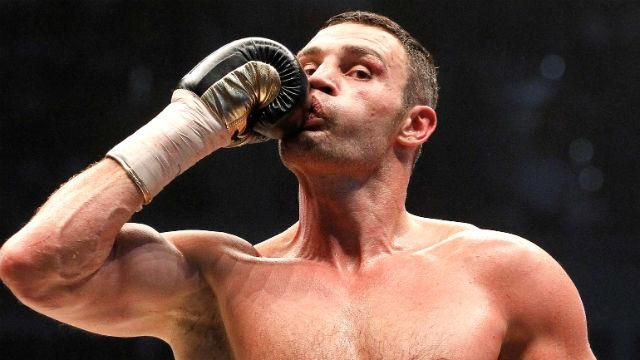 За незаконні оборудки Кличко погрожує чиновникам "давати по зубах" За незаконні оборудки Кличко погрожує чиновникам "давати по зубах"