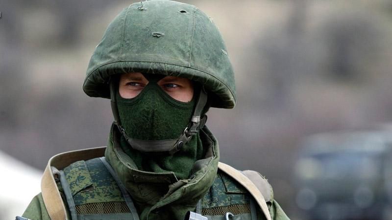 За убийство украинского офицера в Крыму "зеленого человечка" посадили всего на 2 года