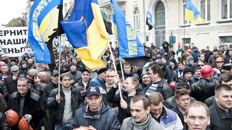 Кто стоит за протестами шахтеров? Мнение экспертов Кто стоит за протестами шахтеров? Мнение экспертов