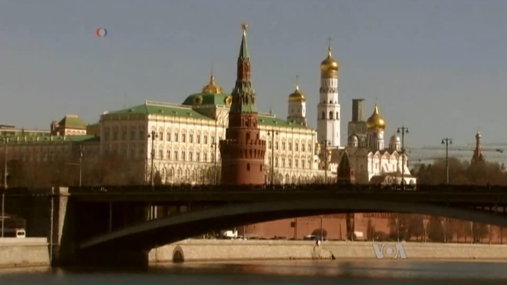 Кремлевские СМИ поднимают рейтинг пророссийских партий в Украине на 12% Кремлевские СМИ поднимают рейтинг пророссийских партий в Украине на 12%