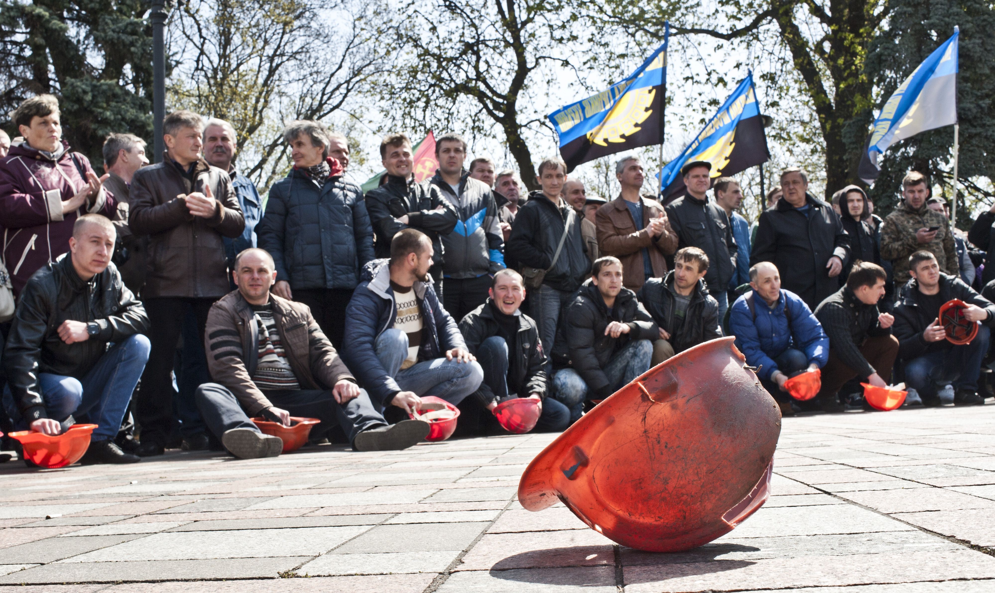 Шахтеры в Киеве: горняки протестуют уже второй день