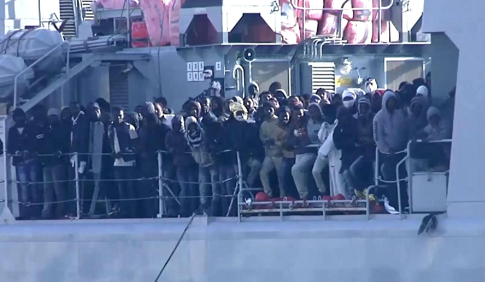 ЕС утроит объем средств для спасения беженцев в Средиземном море ЕС утроит объем средств для спасения беженцев в Средиземном море