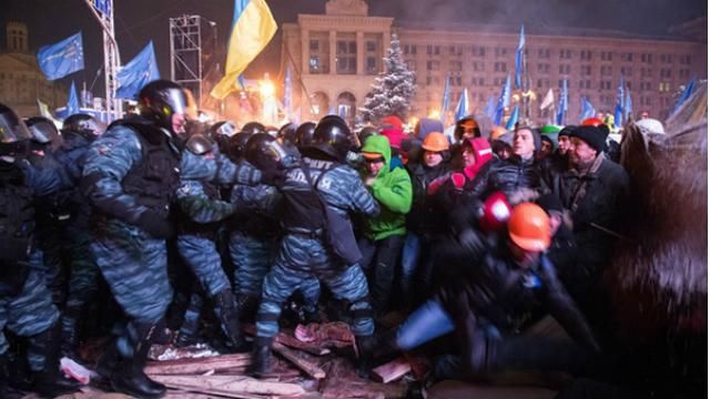 Суд арестовал двоих экс- "беркутовцев", причастных к расстрелу активистов Майдана