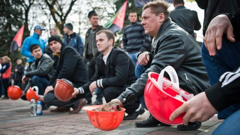 Чому шахтарі страйкують — розповість політолог