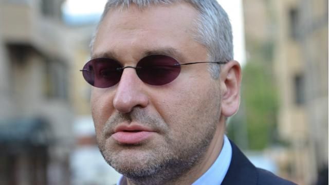 Захисник Савченко запропонує їй змінити адвокатів Захисник Савченко запропонує їй змінити адвокатів