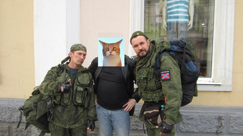 Вони ненавидять москалів, але їдуть "брати" Маріуполь, — російський блогер про добровольців з РФ