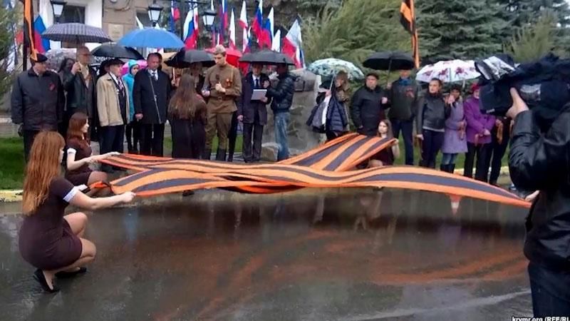 Крымчан с весной поздравляет Сталин Крымчан с весной поздравляет Сталин