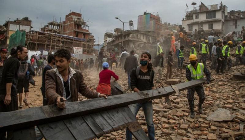 В Непале после землетрясения ищут украинцев: 17 человек не выходят на связь В Непале после землетрясения ищут украинцев: 17 человек не выходят на связь