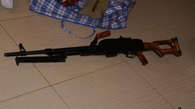 В Запорожье задержали торговцев оружием В Запорожье задержали торговцев оружием