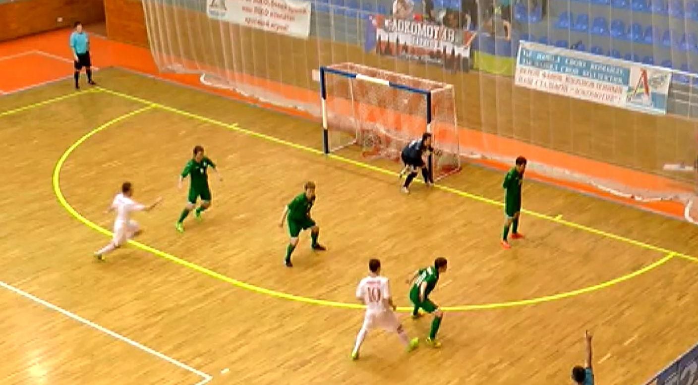 Футзал. "Локомотив" одержал вторую победу над "Энергией" Футзал. "Локомотив" одержал вторую победу над "Энергией"