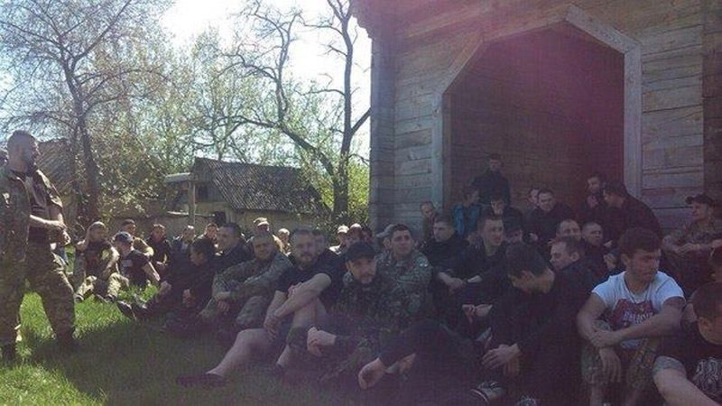 Фото дня: "азовцы" увидели себя на картине Репина Фото дня: "азовцы" увидели себя на картине Репина