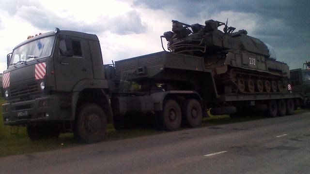 Появилось подтверждение, что "Бук" на Донбасс завезли из России Появилось подтверждение, что "Бук" на Донбасс завезли из России