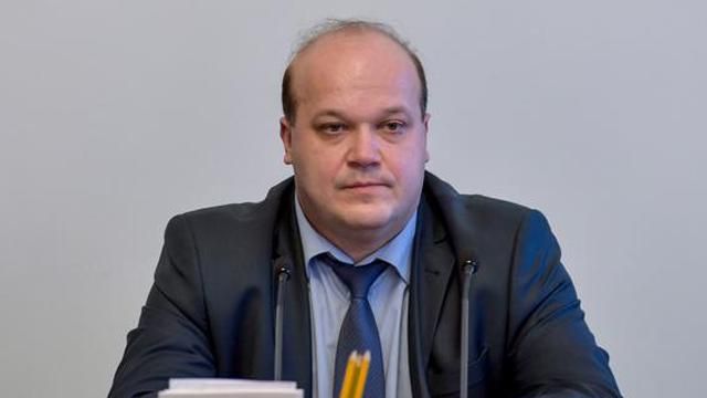 Чалий каже, що деякі країни ЄС постачають Україні зброю, але це секрет Чалий каже, що деякі країни ЄС постачають Україні зброю, але це секрет