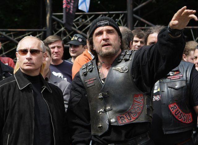 "Берлін не наш": Провал мотопробігу путінських "вовків" "Берлін не наш": Провал мотопробігу путінських "вовків"