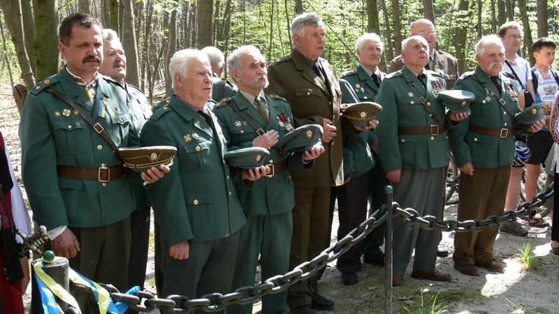 Признание ОУН и УПА — это не антипольский шаг, — Гройсман