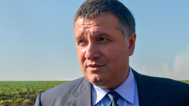 Аваков підняв Нацгвардію і міліцію на патрулювання Чорнобильської зони Аваков підняв Нацгвардію і міліцію на патрулювання Чорнобильської зони