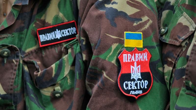 Провокації серед військових: ЗСУ пішли проти "Правого сектора" Провокації серед військових: ЗСУ пішли проти "Правого сектора"
