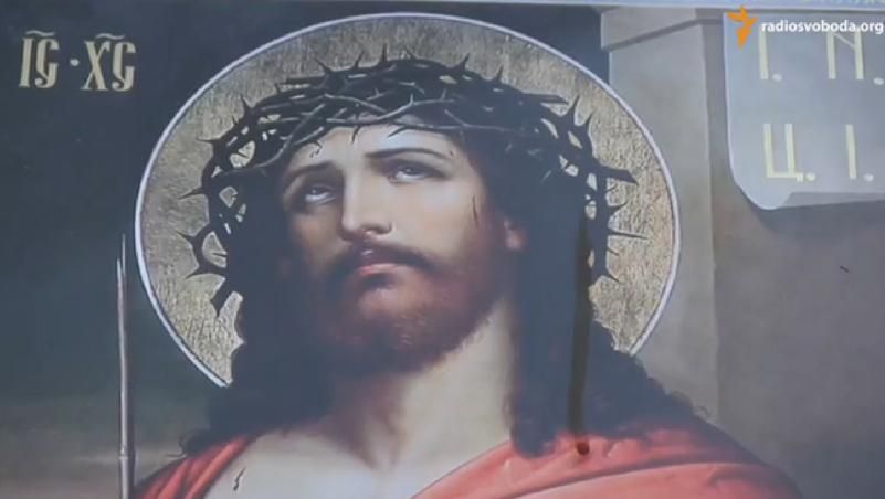 Священики побачили знак відкритого наступу Росії: кровоточить ікона Священики побачили знак відкритого наступу Росії: кровоточить ікона