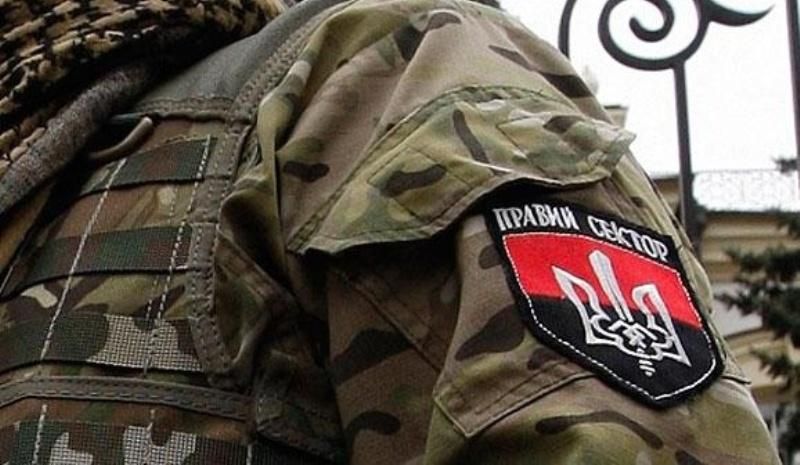 Протест "Правого сектора": кому нужны конфликты с добровольческими батальонами Протест "Правого сектора": кому нужны конфликты с добровольческими батальонами