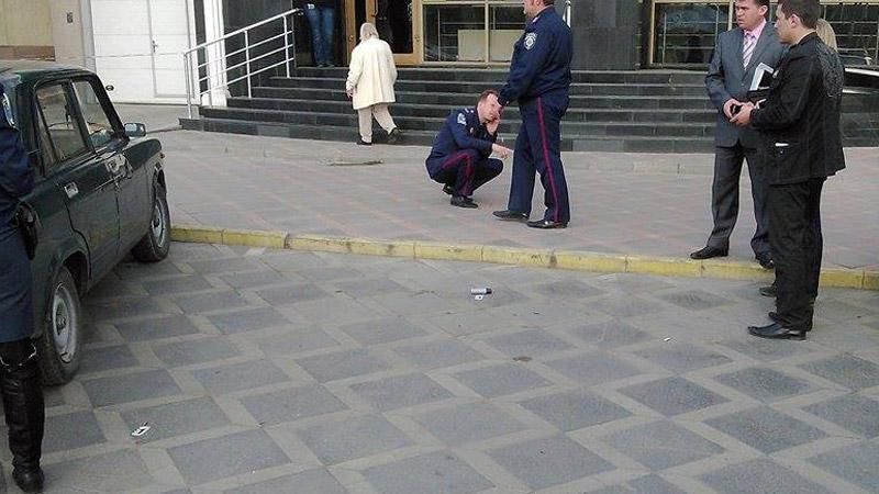 В центре Николаева обстреляли женщину с 7 миллионами гривен