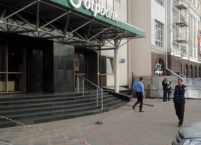 Появилось видео стрельбы в Николаеве Появилось видео стрельбы в Николаеве