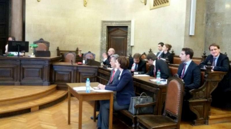 В Австрії судять Фірташа В Австрії судять Фірташа