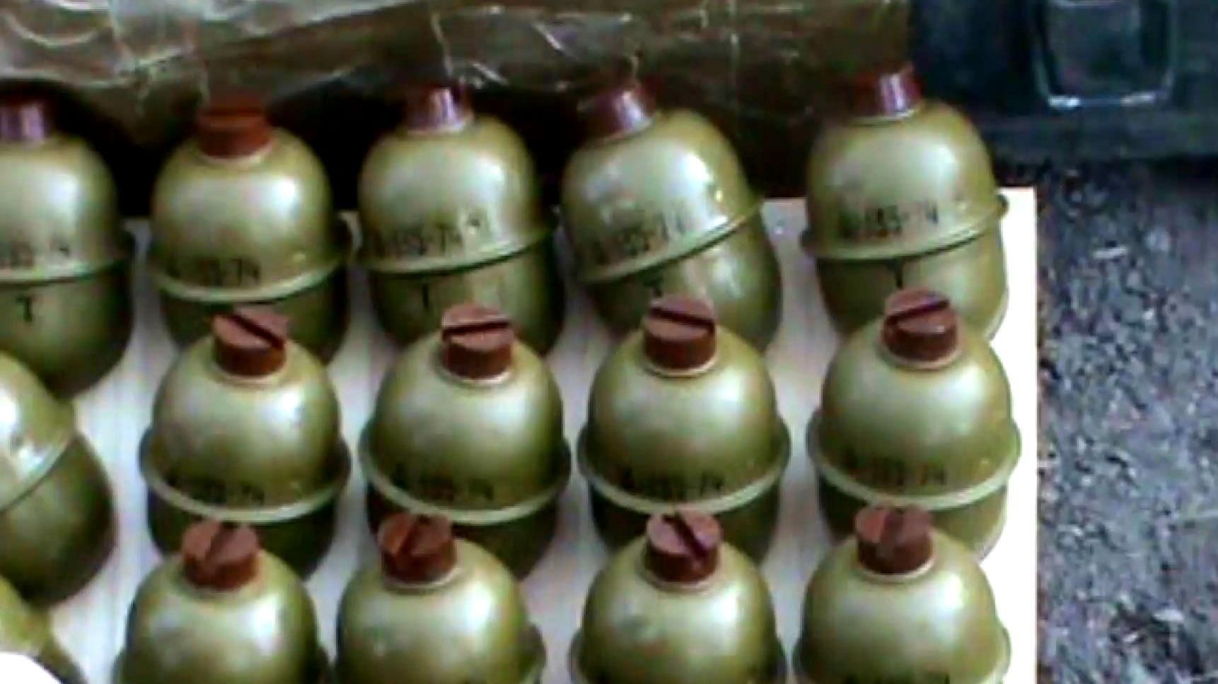 В Хмельницком нашли огромный арсенал оружия В Хмельницком нашли огромный арсенал оружия