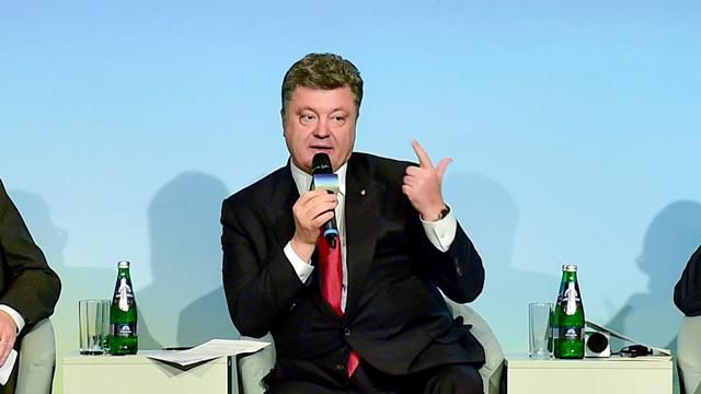 Порошенко про ситуацію з "Правим сектором": Хтось штучно хоче розгойдати човен