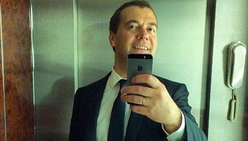 Медведев попробовал себя в роли "тролля"