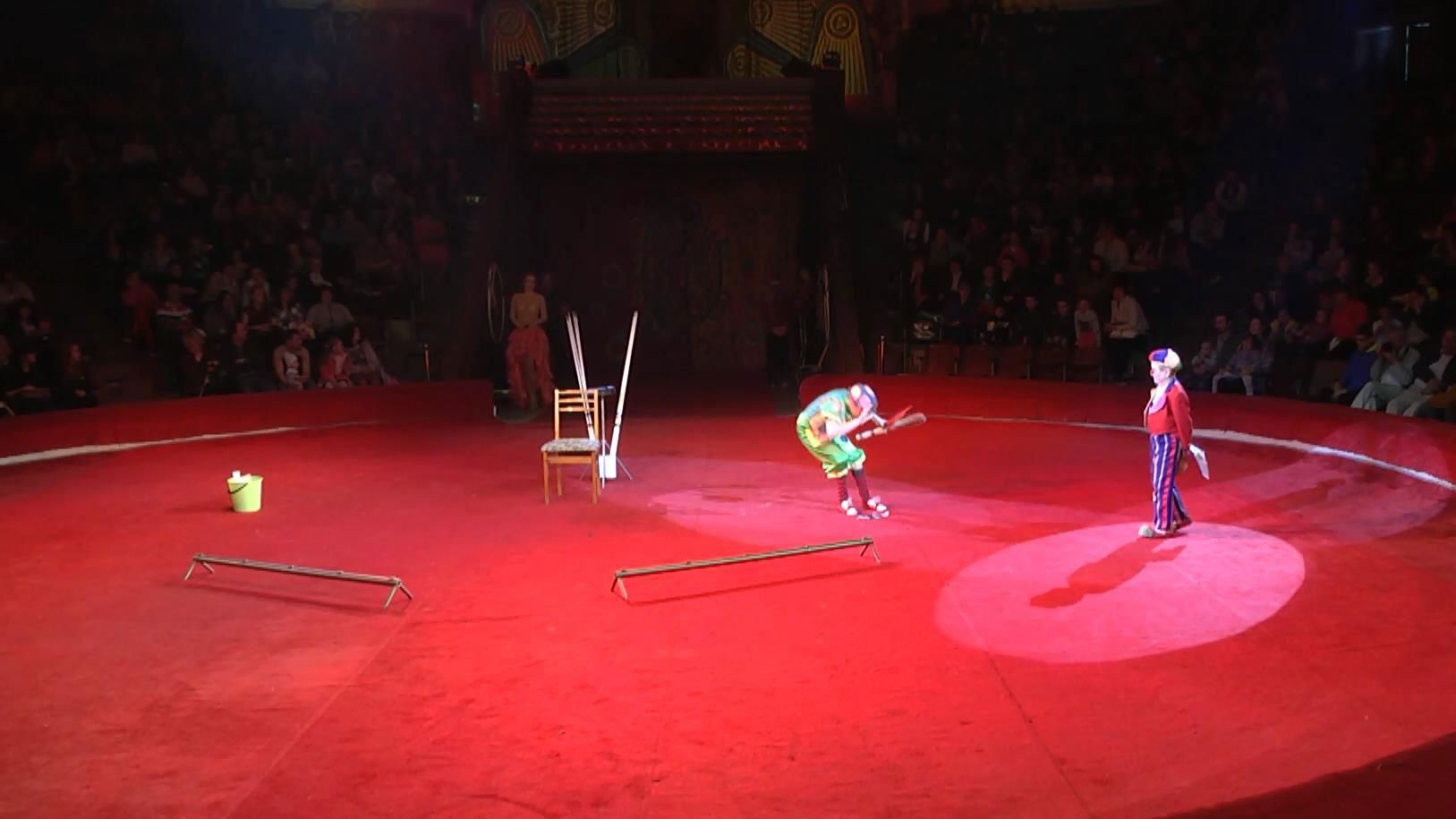 Национальный Цирк "выбросил" из программы россиян Национальный Цирк "выбросил" из программы россиян